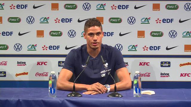 Foot - Bleus - Raphaël Varane (Bleus et Real Madrid) à propos de la chanson de Youssoupha : « Ce n'est pas un sujet à Clairefontaine »