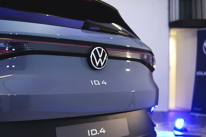 Volkswagen ne plaisantait pas : en Europe, Tesla est dans le rétroviseur