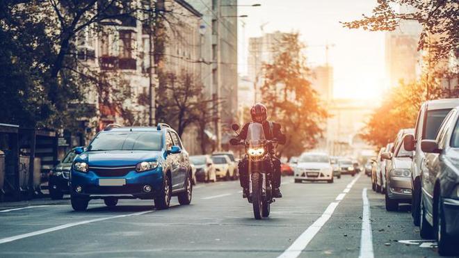 Le stationnement des motos et scooters sera payant à Paris en 2022