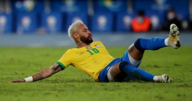 Foot - Copa America - BRE - Neymar se joint aux critiques sur l'état des terrains de la Copa America