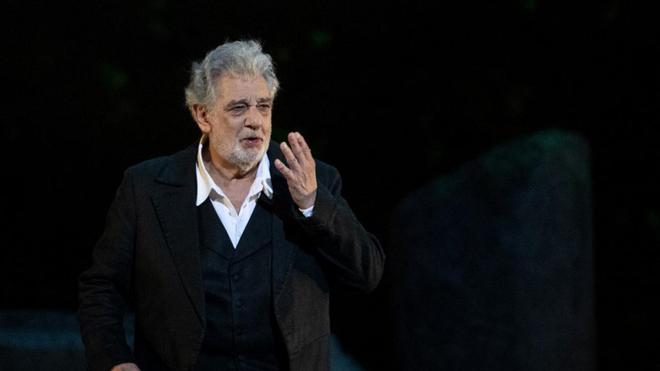 "Ça a été des mois vraiment difficiles" : accusé de harcèlement sexuel, Placido Domingo remonte sur scène