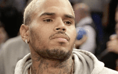 CHRIS BROWN POURSUIVI POUR VIOLENCES PHYSIQUES SUR UNE JEUNE FEMME